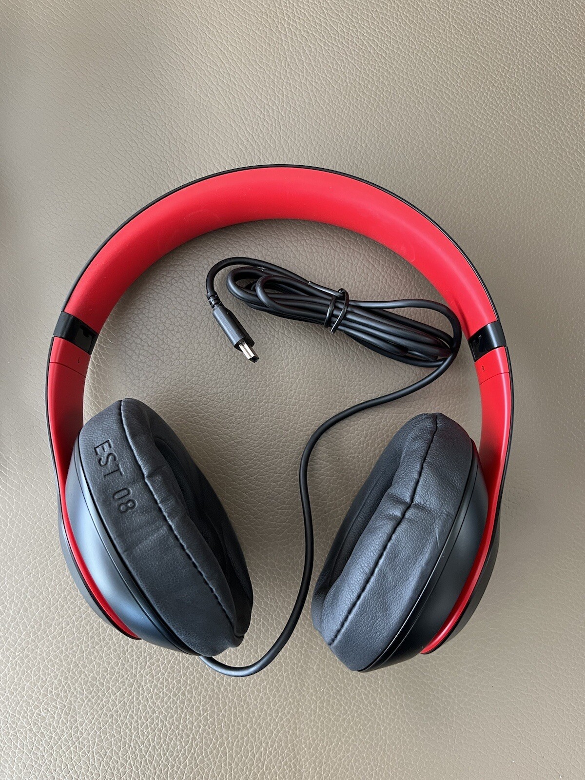 Beats Studio3 Wireless Red And Black Headphones Unverified No Case Brand New
