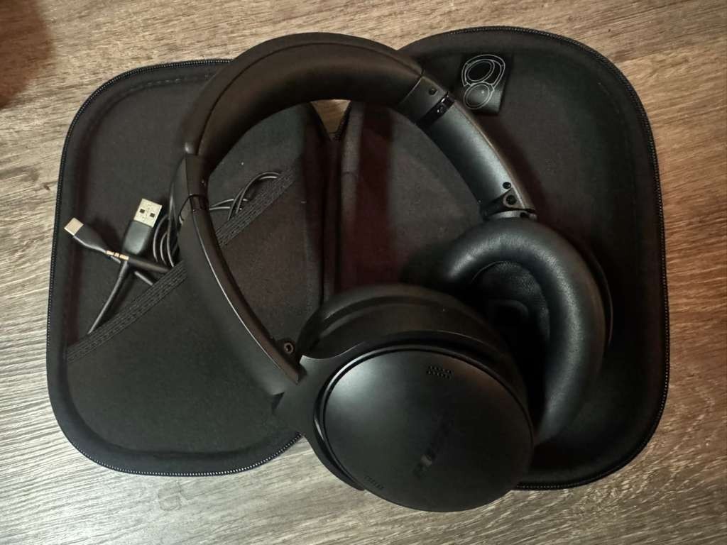 Bose QuietComfort(2023)Wireless Noise Cancelling Headphones –2 Cushion Kits+Case