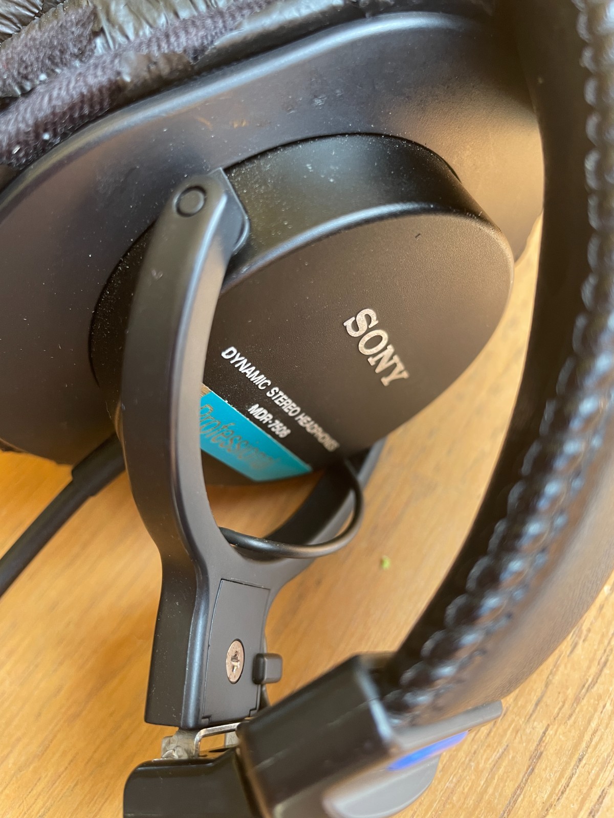 Vintage Sony MDR-7506 Over the Ear Headphones
