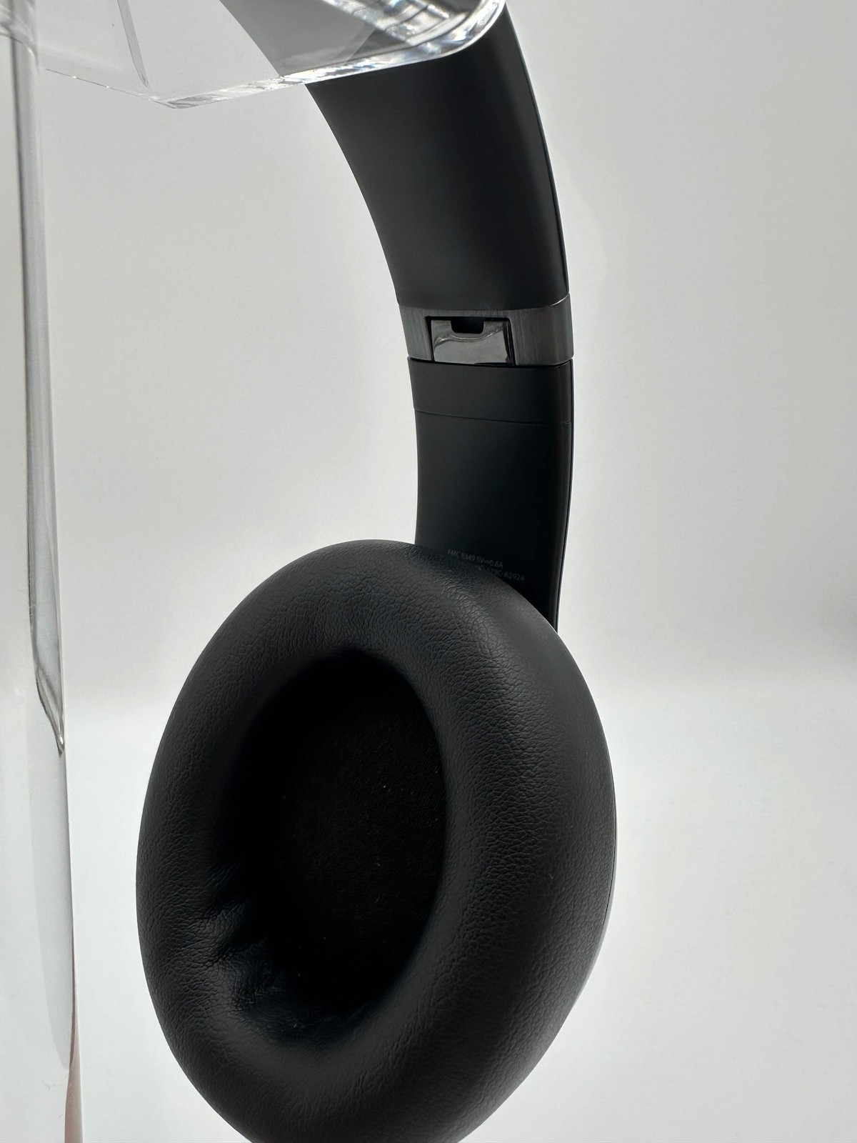 Beats Studio Pro Headphones – Black