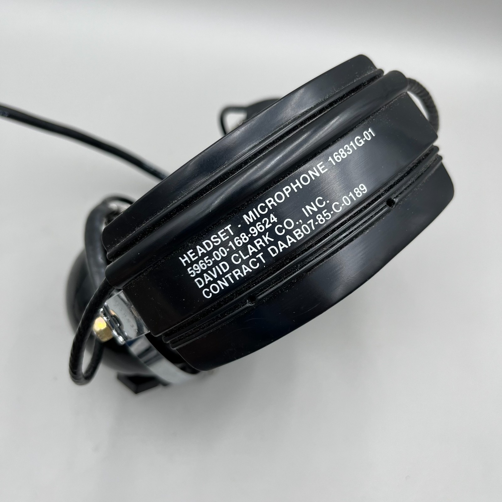 David Clark 16831 G-01 Aviation Communication Headset + Nexus U-94A/U PTT Switch