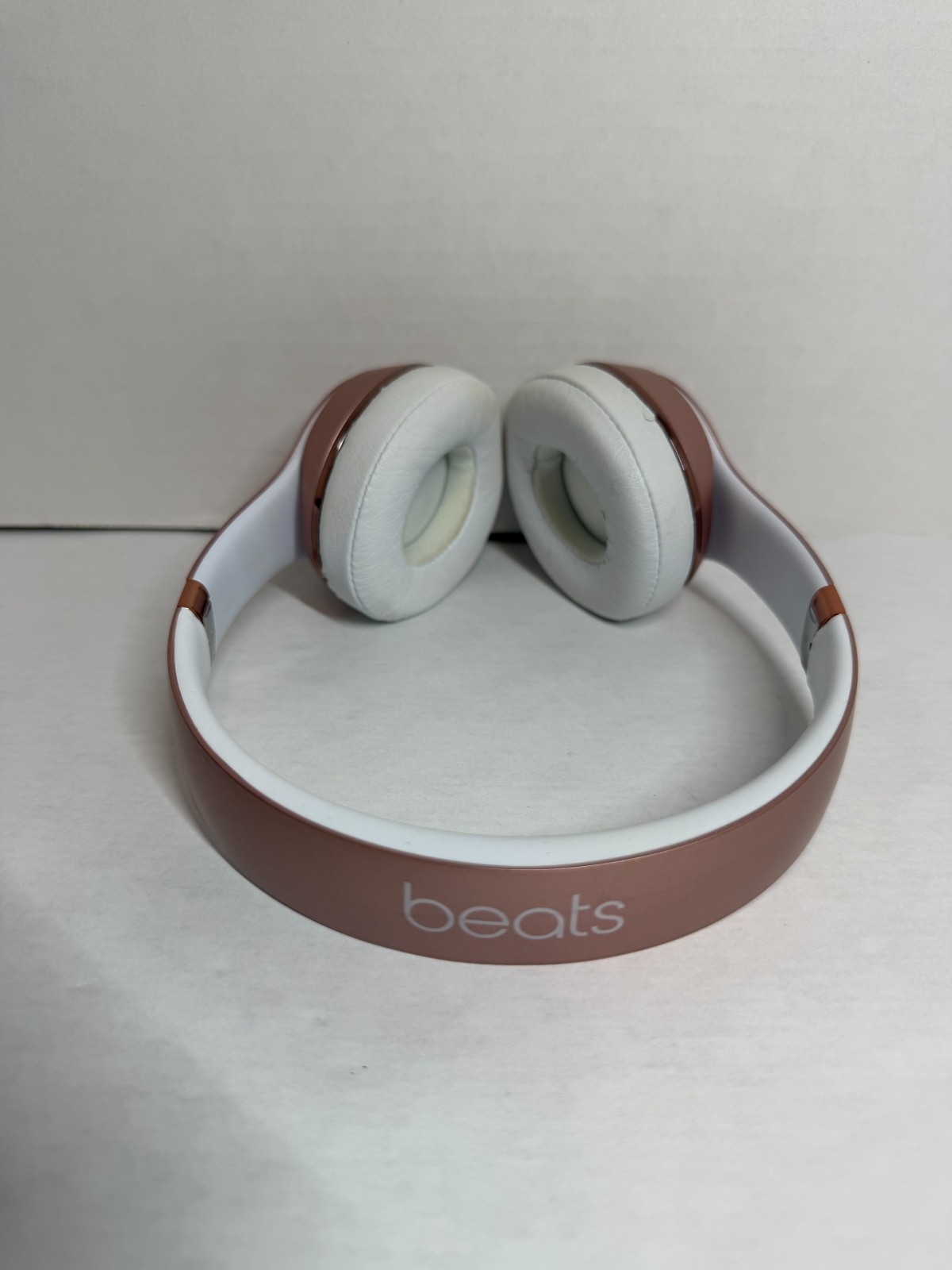 Beats by Dr. Dre Solo3 Wireless On the Ear Headphones – Rose Gold B8