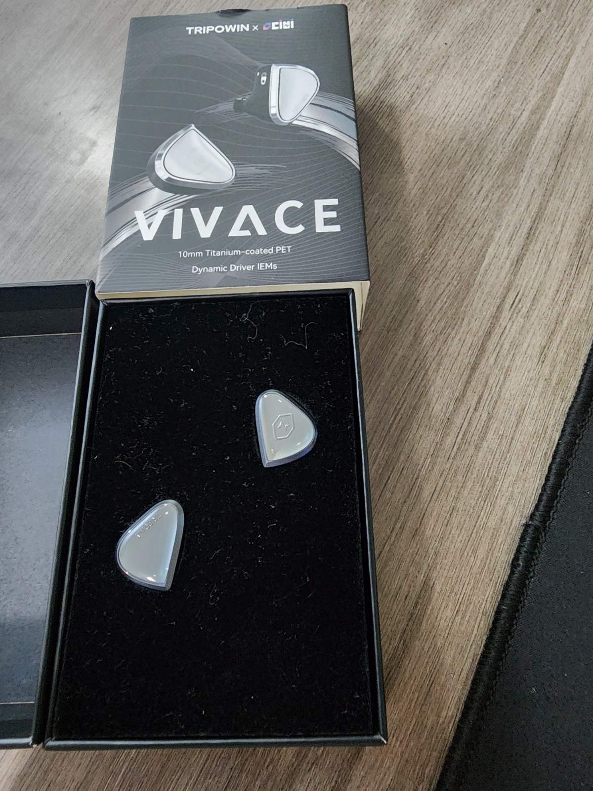Linsoul Tripowin x 0DiBi: Vivace in Ear Monitor, 10mm Titanium Diaphragm Dynamic