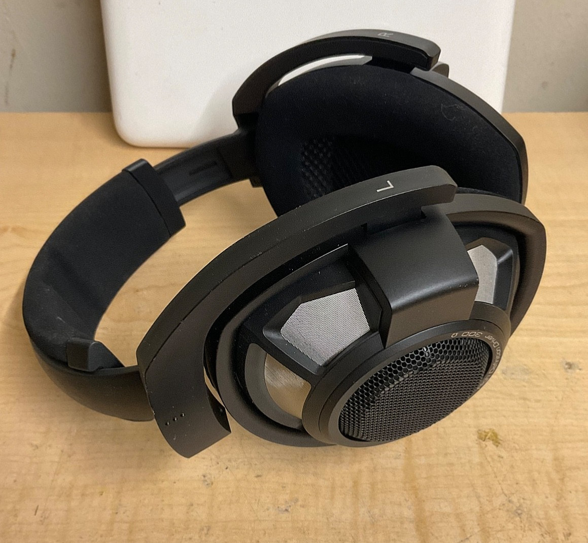 Sennheiser HD 800 S Headphones W/Cords
