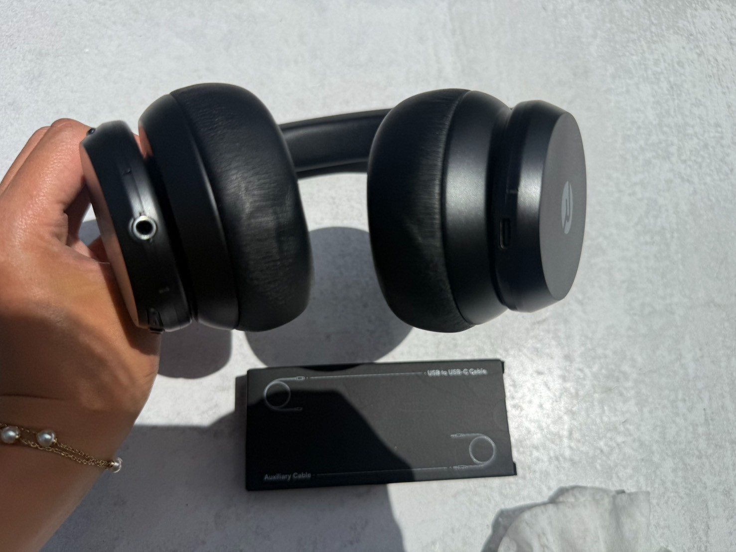 Raycon Fitness Headphones – Black