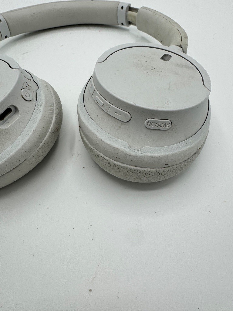 Sony WH-CH720N Wireless Noise Canceling Headphones White Bluetooth