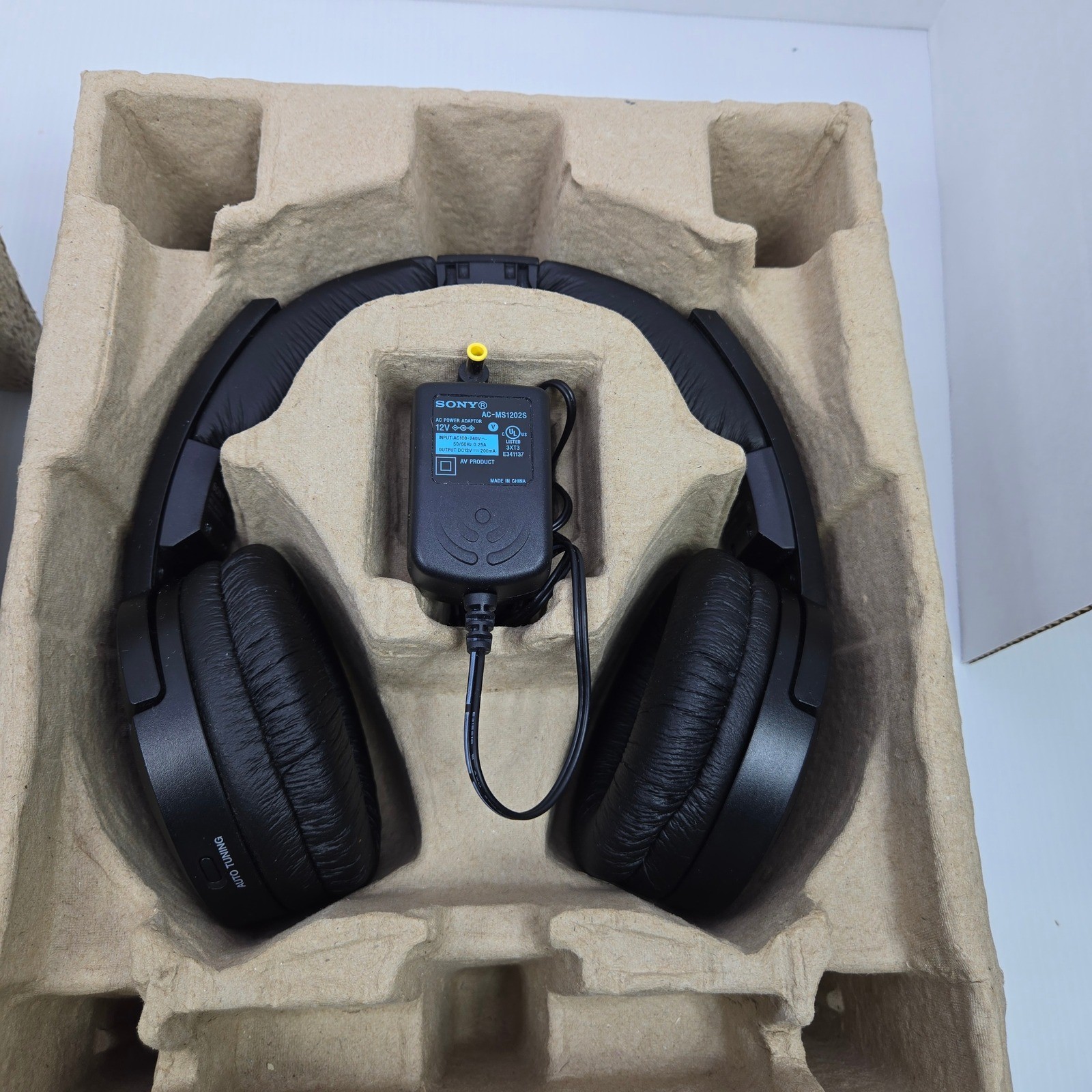 Sony MDR-RF985RK Wireles Stereo Headphone System Black RF 150ft Range PARTS ONLY