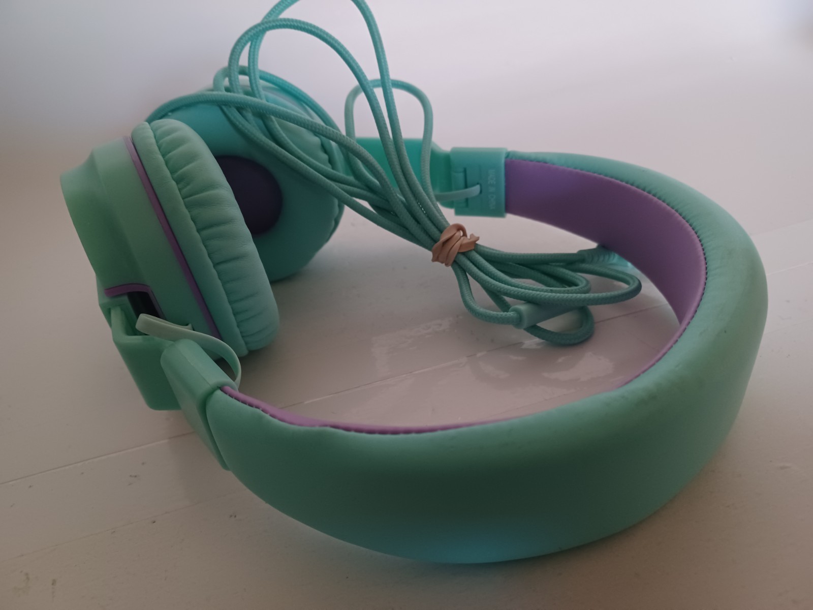 AILIHEN I35 Kid Headphones with Microphone Volume Limited Childrens Girls Boys
