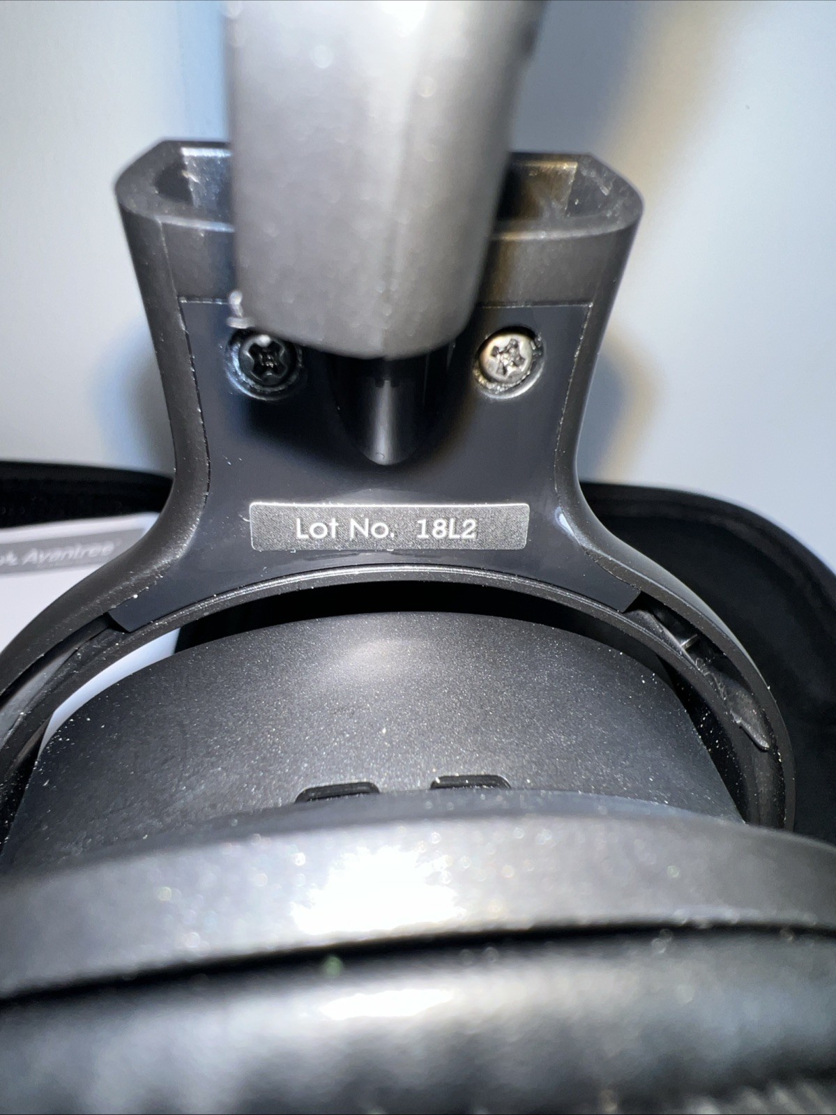 Avantree -Noise Cancelling Headphones W Cords And Case (O3)