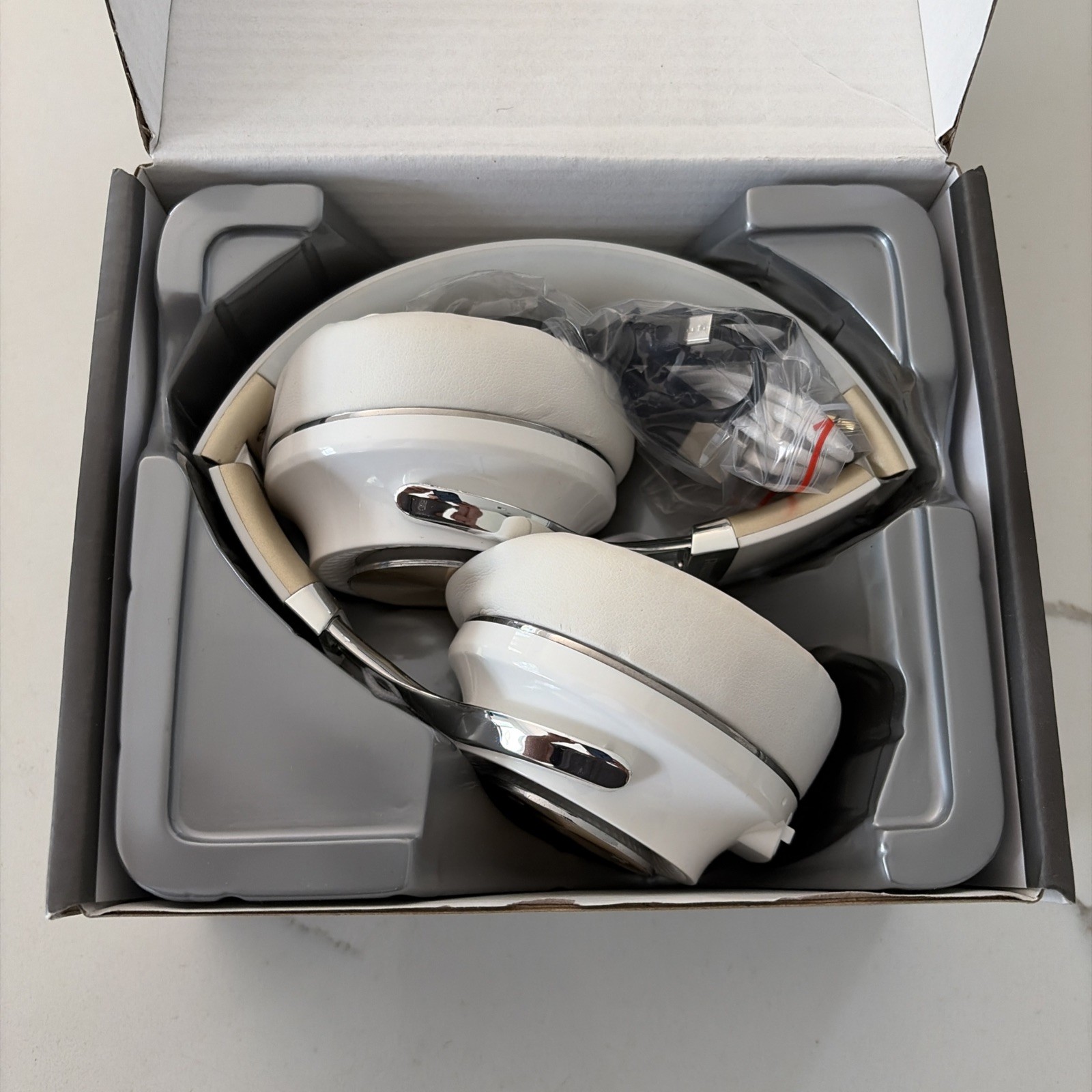 Riwbox BTX80 Wireless & Wred Bluetooth Headphones Stereo Headset w/ Mic NEW!!!