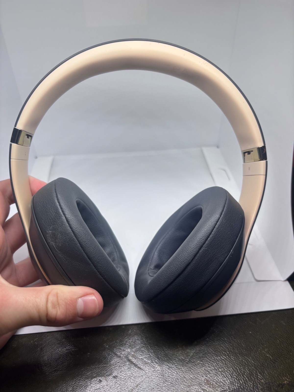 ts Wireless Studio 3 Headphone – Over Ear Headphones – Grey and Gold – W/ Chord