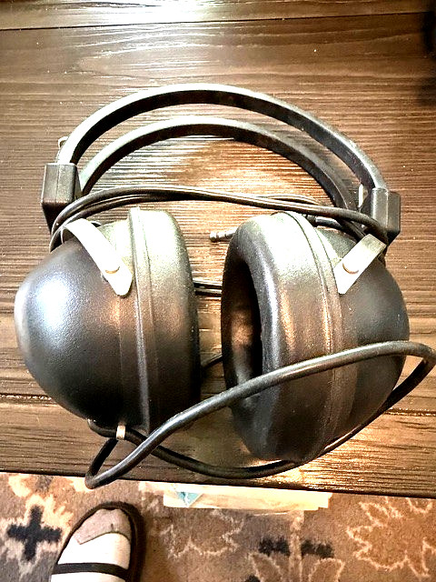 SONIC-A Vintage Headphones ORIGINAL A MADE IN JAPAN Round Can Exc. Condition