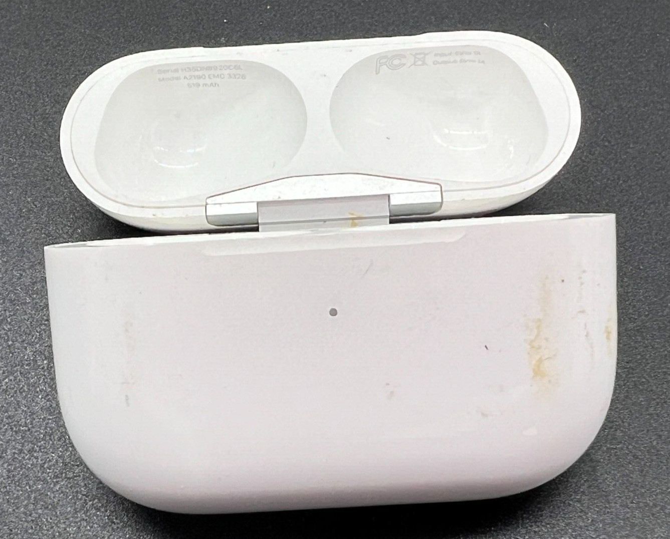 Authentic genuine Replacement Apple Airpods Pro A2190 1st gen Charging Case Fair