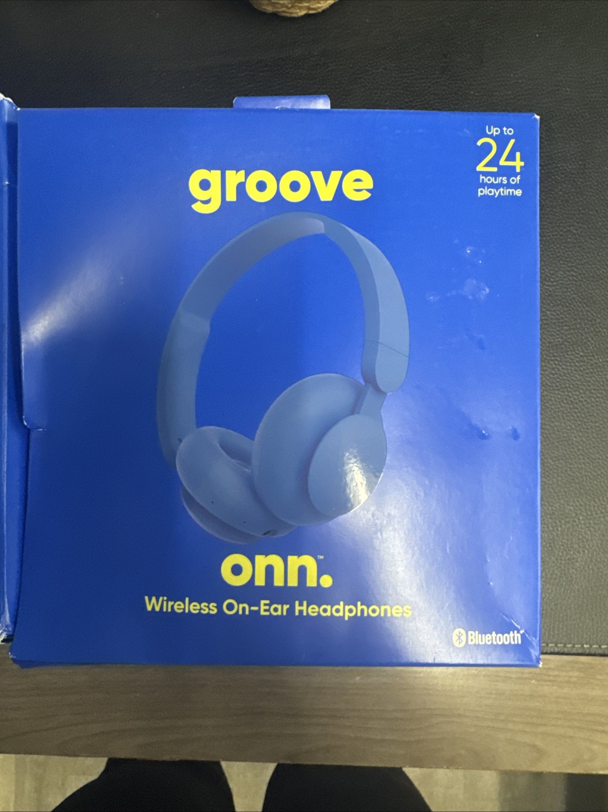 groove onn wireless on ear headphones Blue Or Back