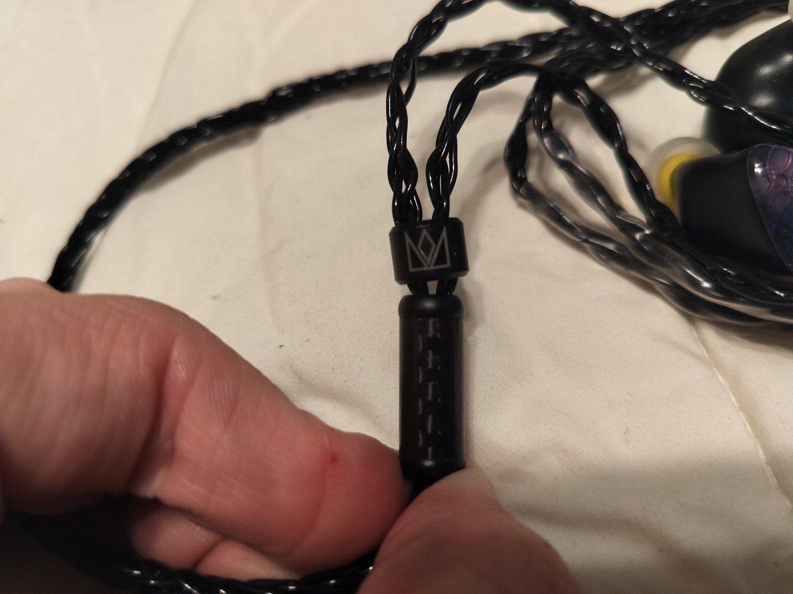 Noble Audio Knight 1 DD + 1 BA + 1 PZ Tribrid In Ear Monitors – USED