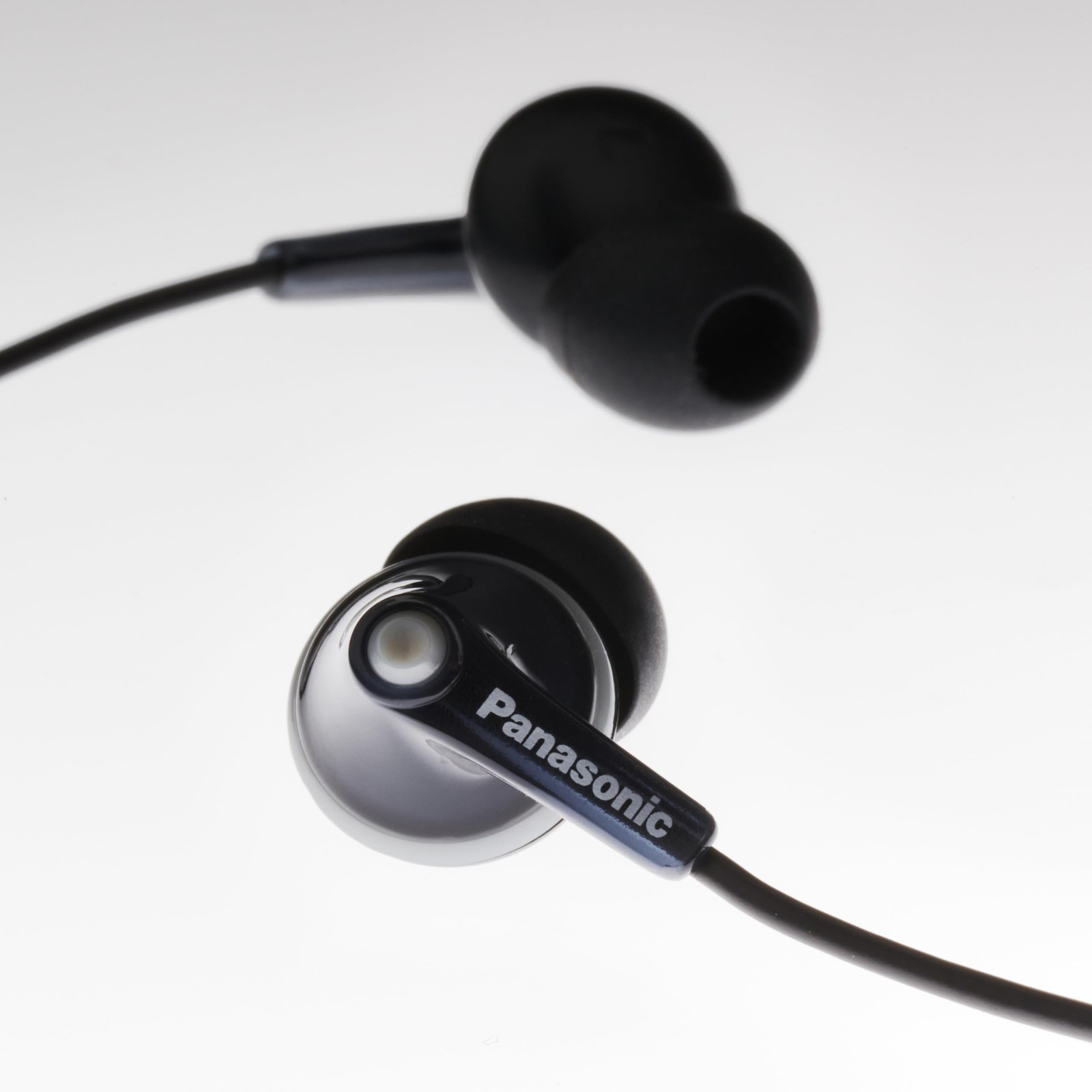Panasonic RP HJE125 Wired Earphones ErgoFit Design 10Hz to 24kHz Black