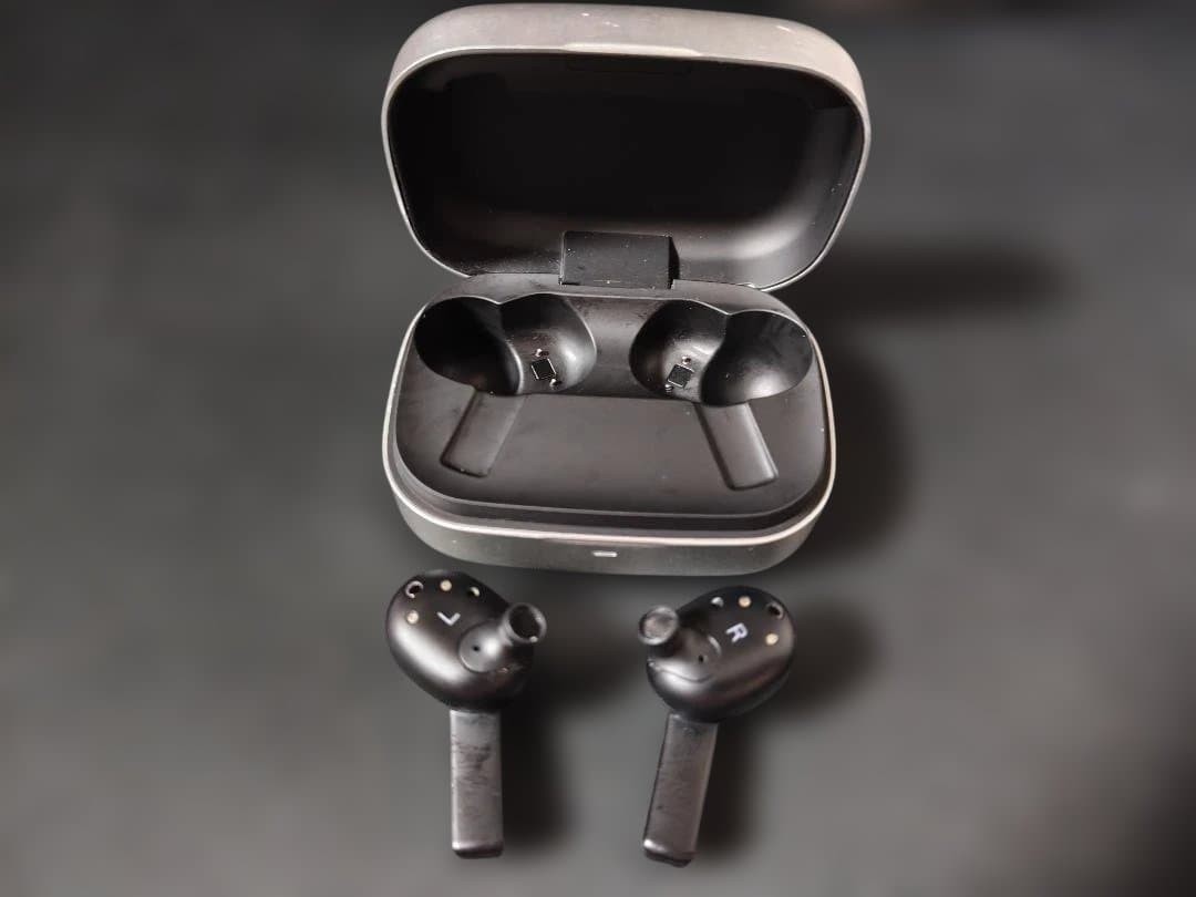 Bang & Olufsen Beoplay Eleven NaturalAluminium Tested