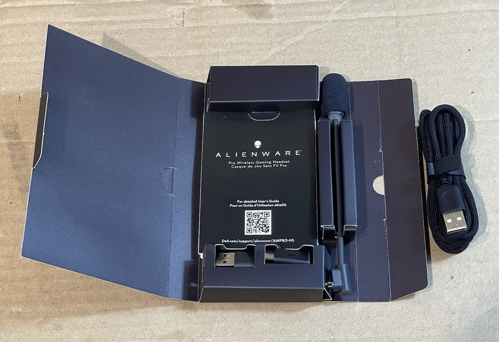Alienware Pro Wireless Gaming Headset Wired/Wireless, Bluetooth 5.3 MFG Feb 2025