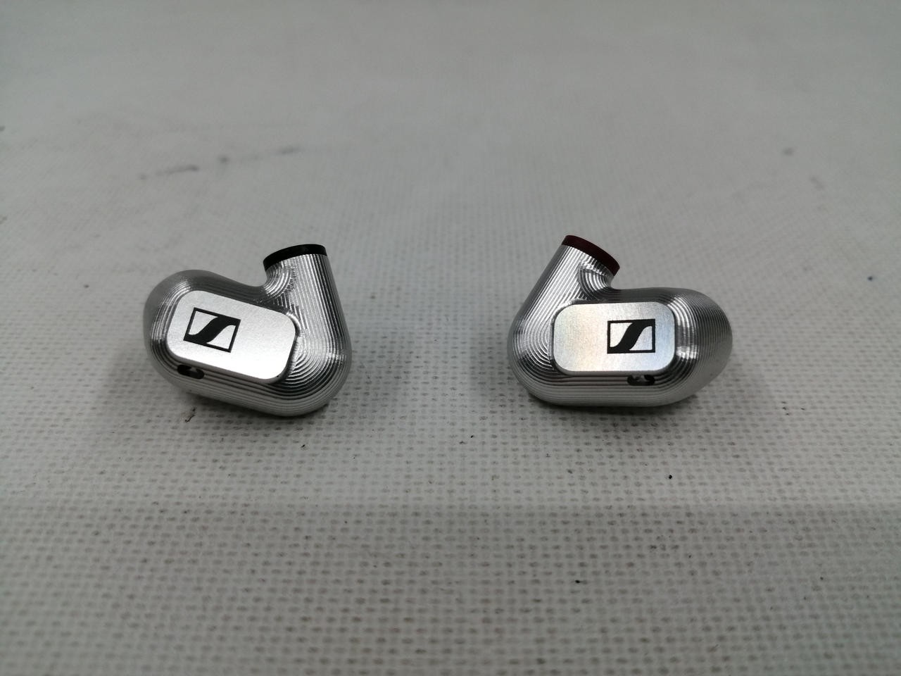 SENNHEISER IE900 Wired Earphones Neutral Sound 5-48000Hz 16Ω