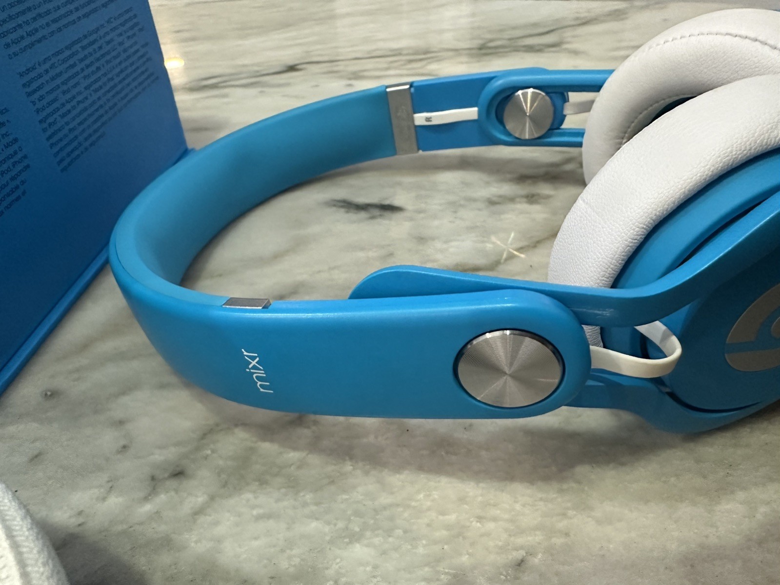 Beats Mixr Mixer Headphones Neon Blue & White David Guetta Edition Rare