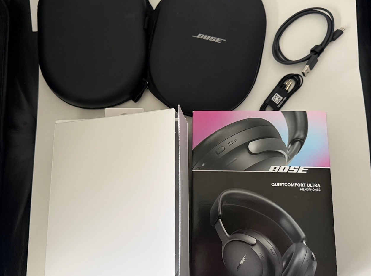 Bose QuietComfort Ultra Headphones Noise Cancelling Wireless Bluetooth Black