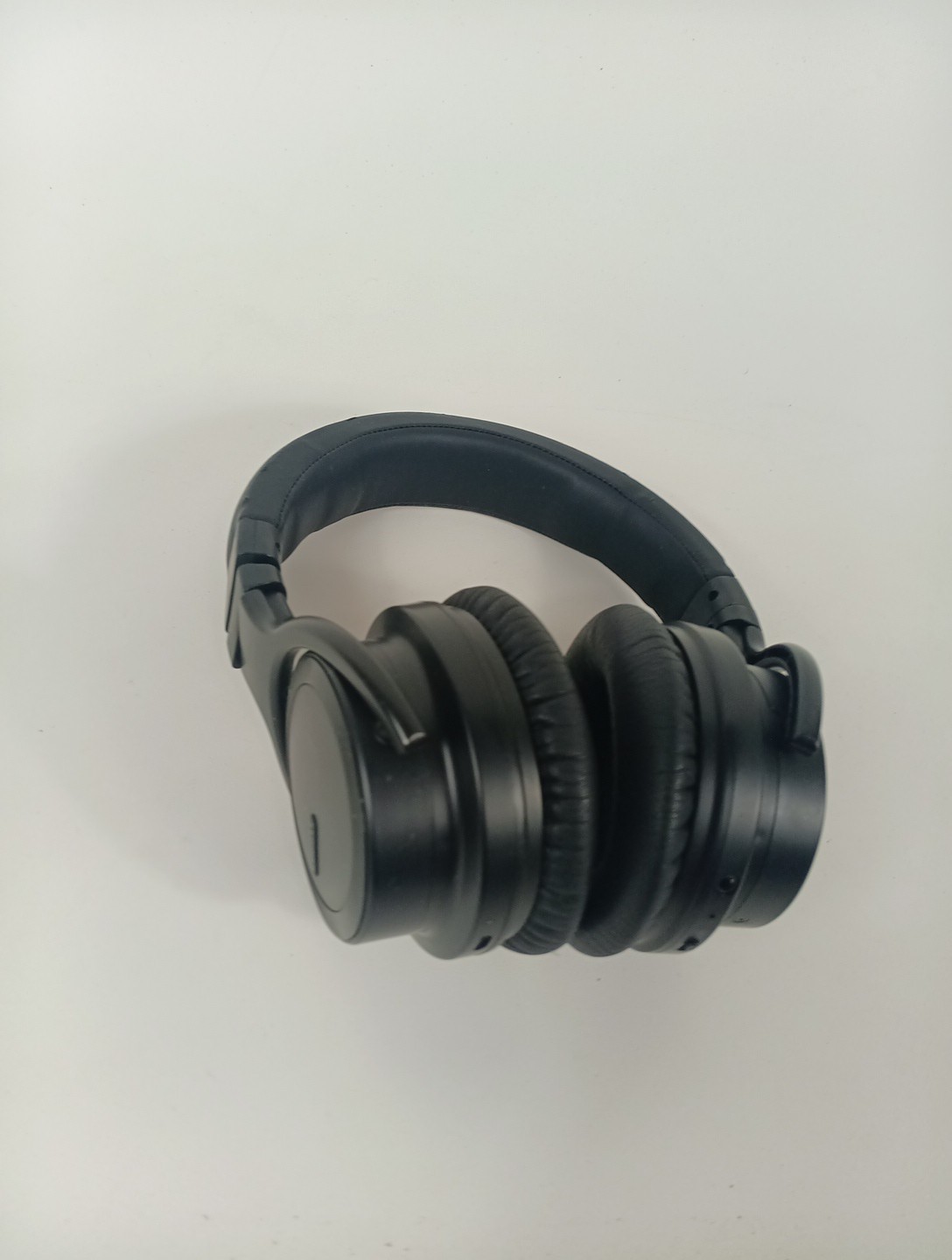 Cowin E7 Active Noise Cancelling Wireless Bluetooth Headphones mic Black MATTE