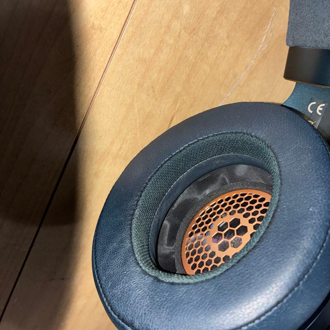 Focal Celestee Closed Back Hi-Fi Over-Ear Headphones 40mm 35 Ohm France
