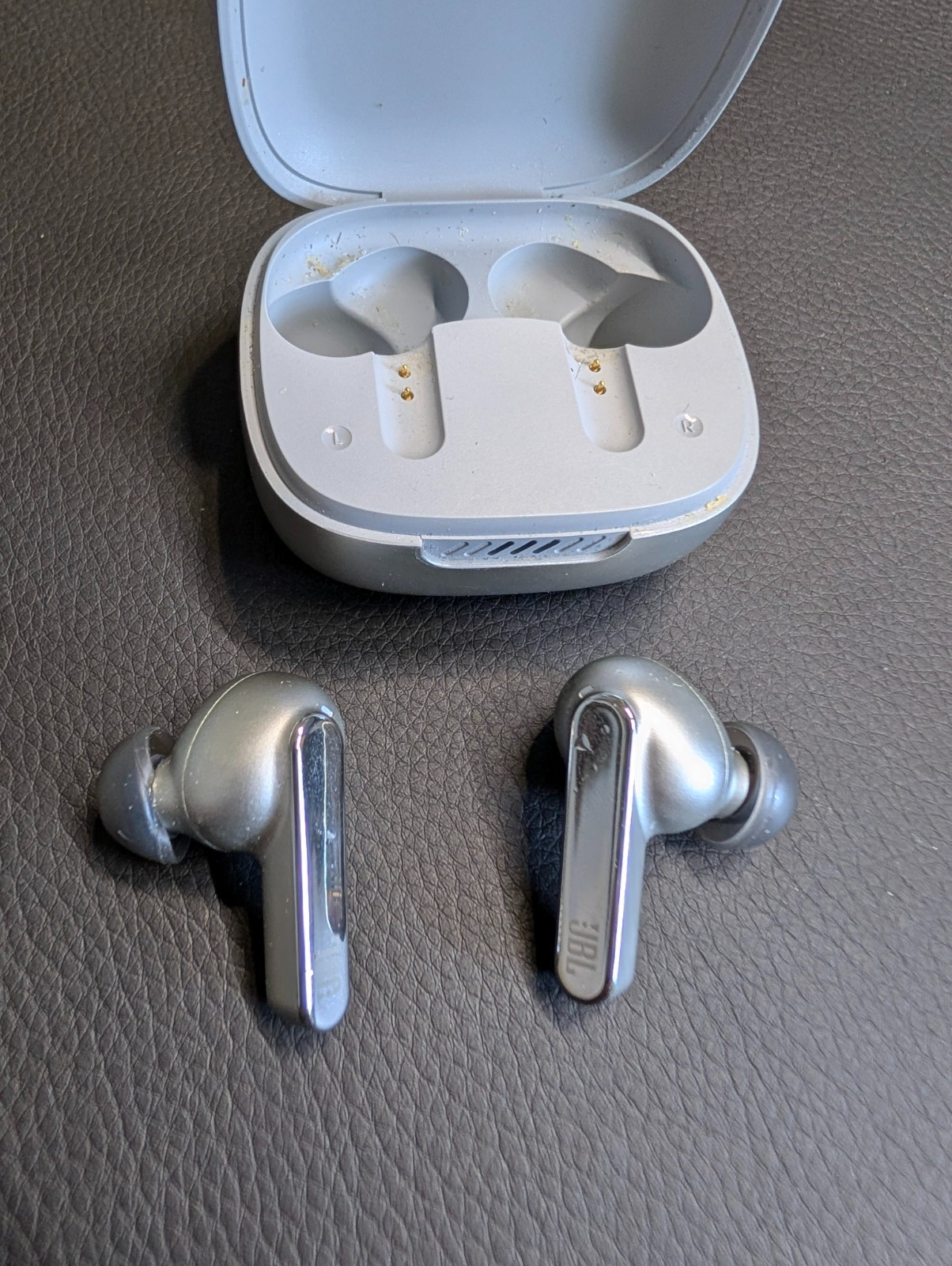 JBL Live Pro 2 True Wireless Noise Cancelling Earbuds Silver – Used Very Good