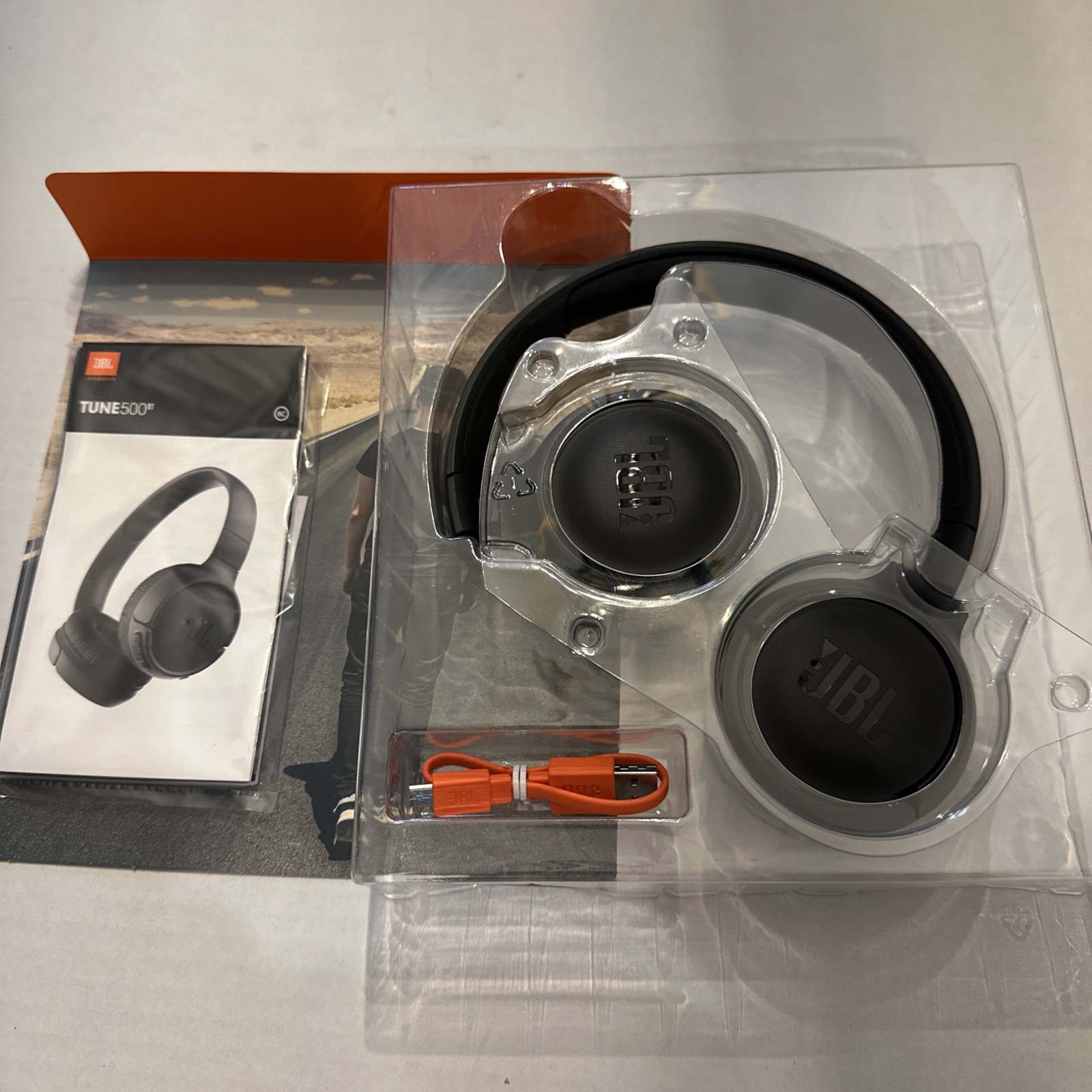 NEW JBL Tune 500BT Wireless Bluetooth On-Ear Headphones with Microphone Black