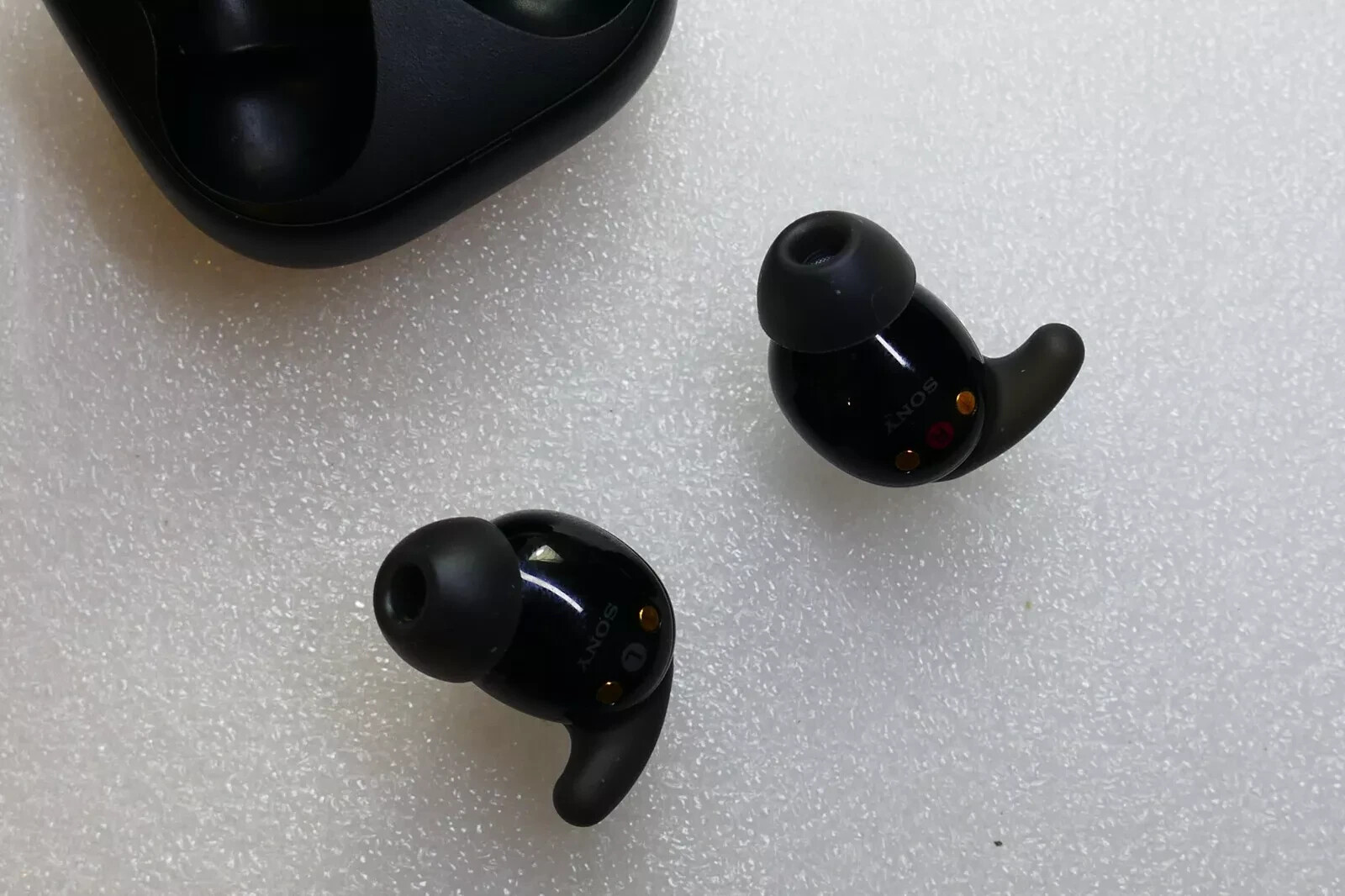 SONY LinkBuds Fit WF-LS910N Wireless Noise Canceling Earbuds – Black WFLS910N/B