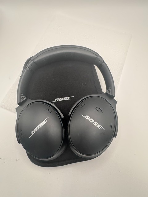 Clean Bose QuietComfort 45 QC45 Noise Canceling Headphones Black GRADE A
