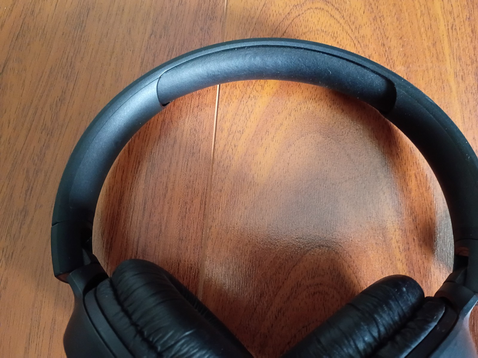 JBL Tune 510BT, Wireless on-ear headphones