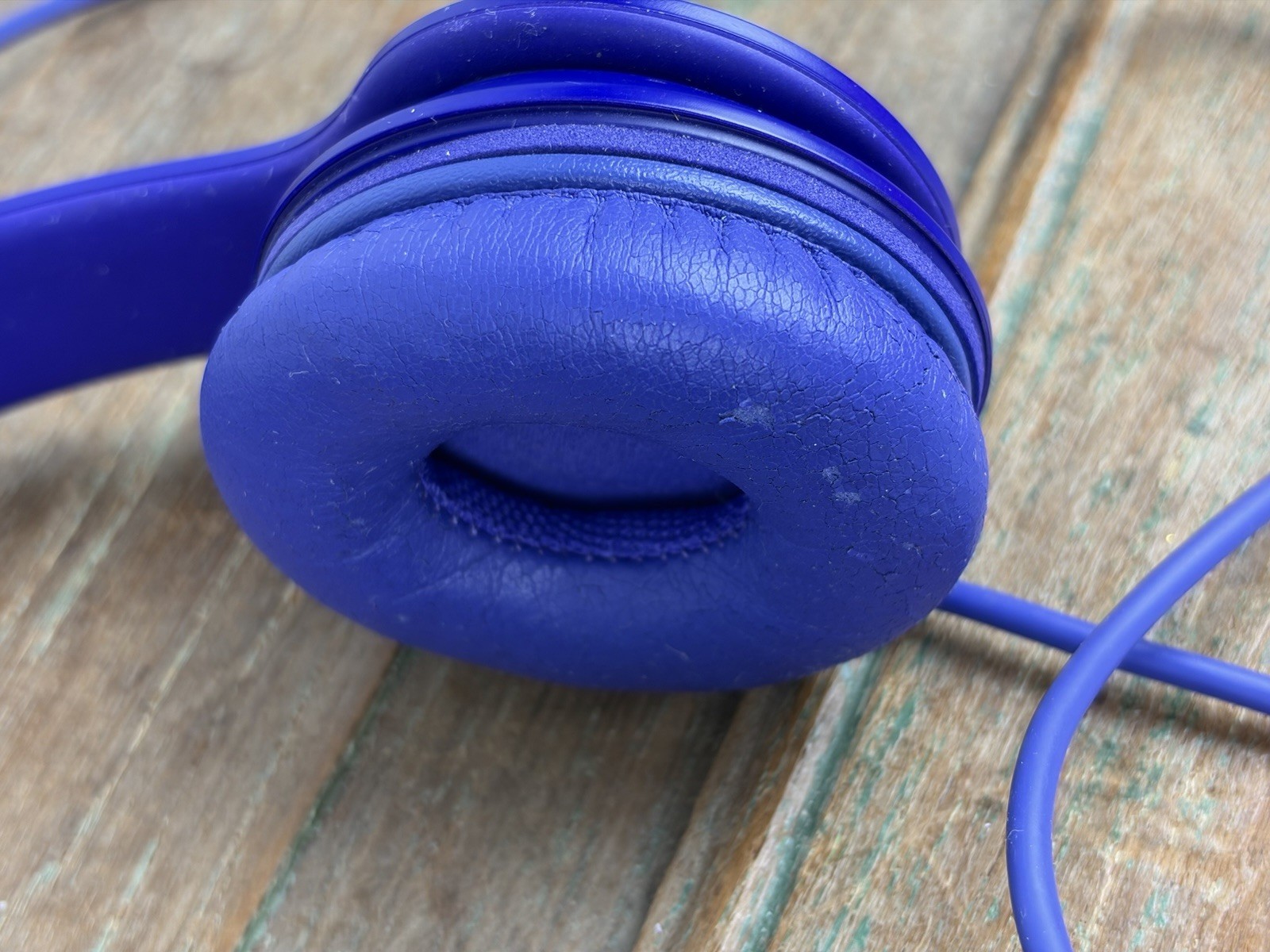 Beats by Dr. Dre Solo HD On-Ear Headphones Purple with Cord Tested Working