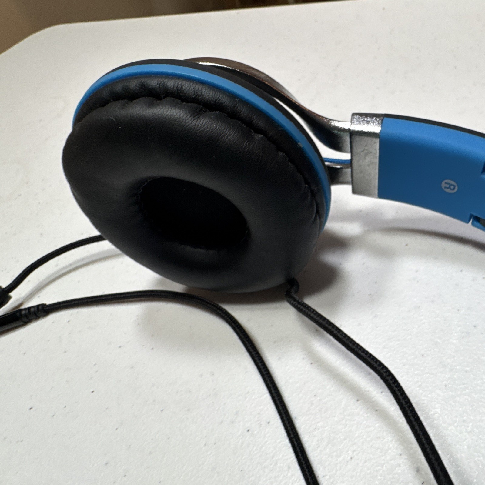 AILIHEN C8 Wired On-Ear Headband Headphones 3.5mm Jack Mic Black/Blue