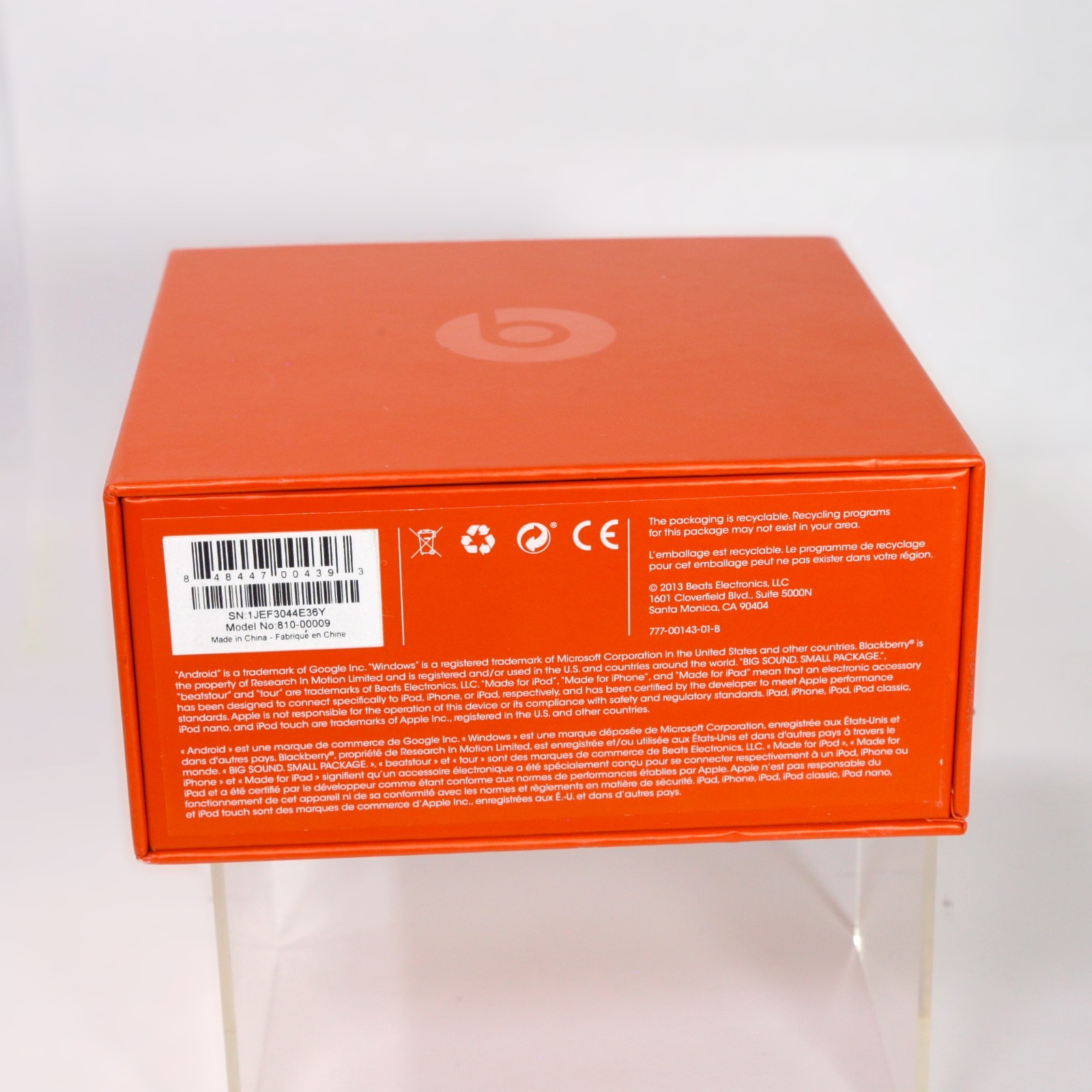 Beats by Dr. Dre Tour In-Ear Earbuds (810–00009) White/Red – ORIGINAL BOX / CASE