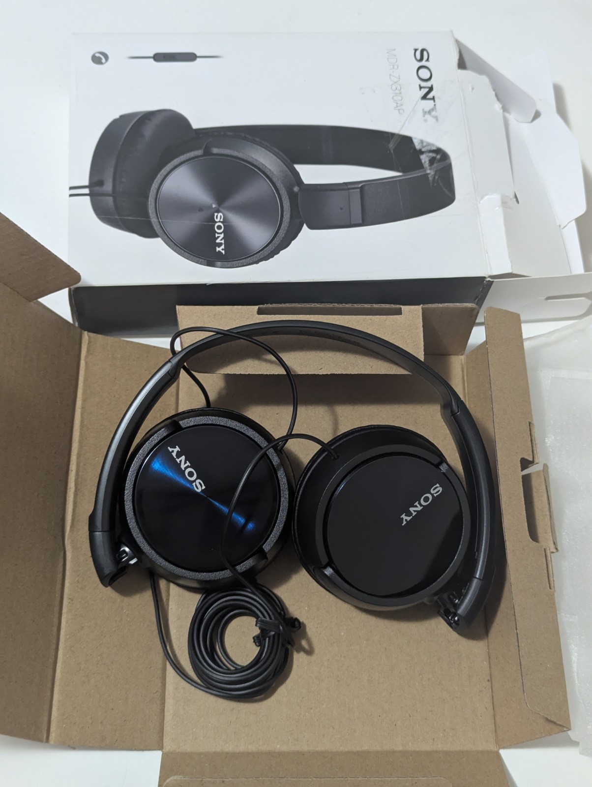 Sony Stereo On-Ear Headphone MDR-ZX310AP White ZX Series- New-Black