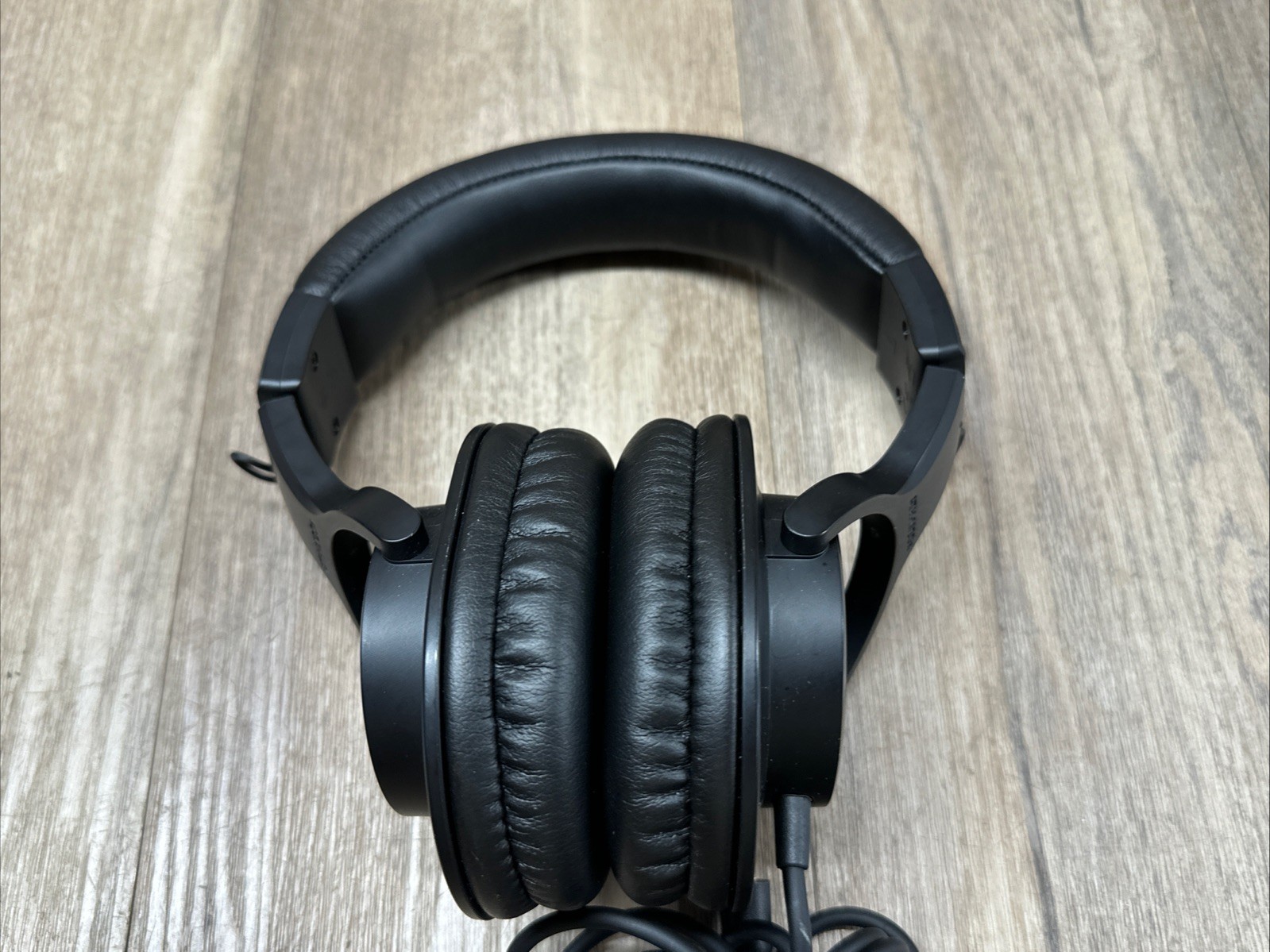 Audio-Technica ATH-M20x Closed-Back Monitor Headphones (Black)