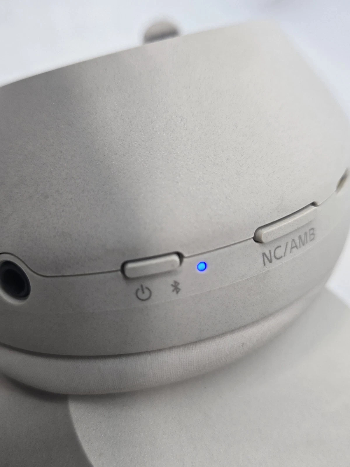 Sony WH-1000XM5 Wireless NC Headphones Sandstone FAST FREE SHIPPING b