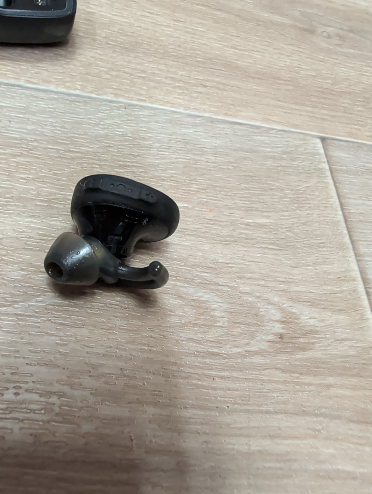 Bose Soundsport Free Wireless Headphones Earbuds Cable 423729