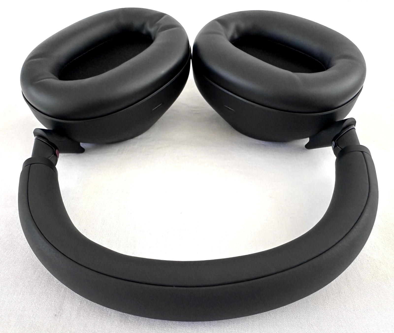 Sony WH-1000XM6 Wireless Noise Canceling Over-Ear Bluetooth Headphones Black 1