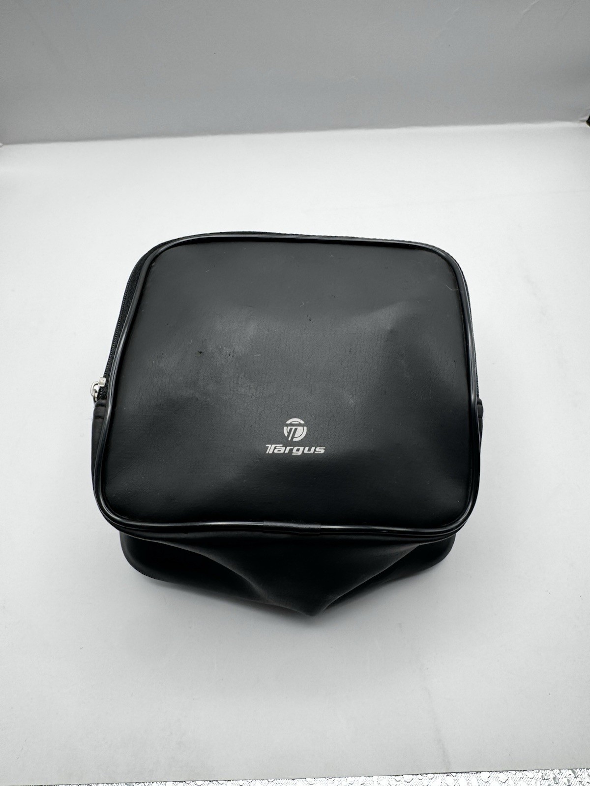 TARGUS Noise Cancellation Foldable Headphones 3.5mm Jack Case Airline Adapter