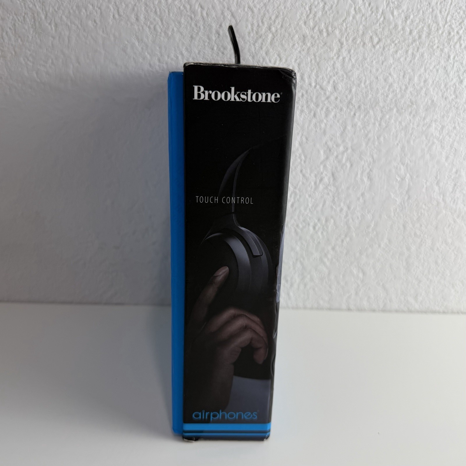 Brookstone Airphones Wireless Noise Cancelling Headphones BKH928