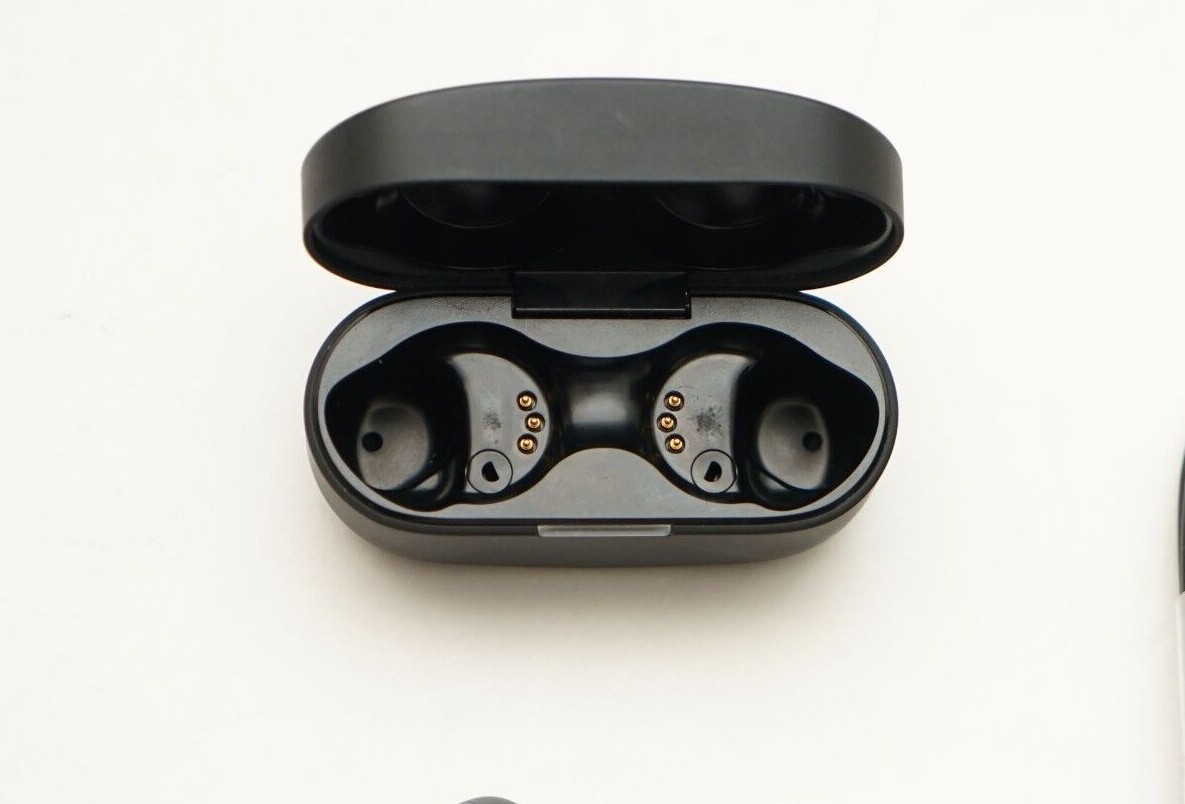Charging Box SONY WF-1000XM4 Wireless Noise Canceling In-Ear Headphones BLACK