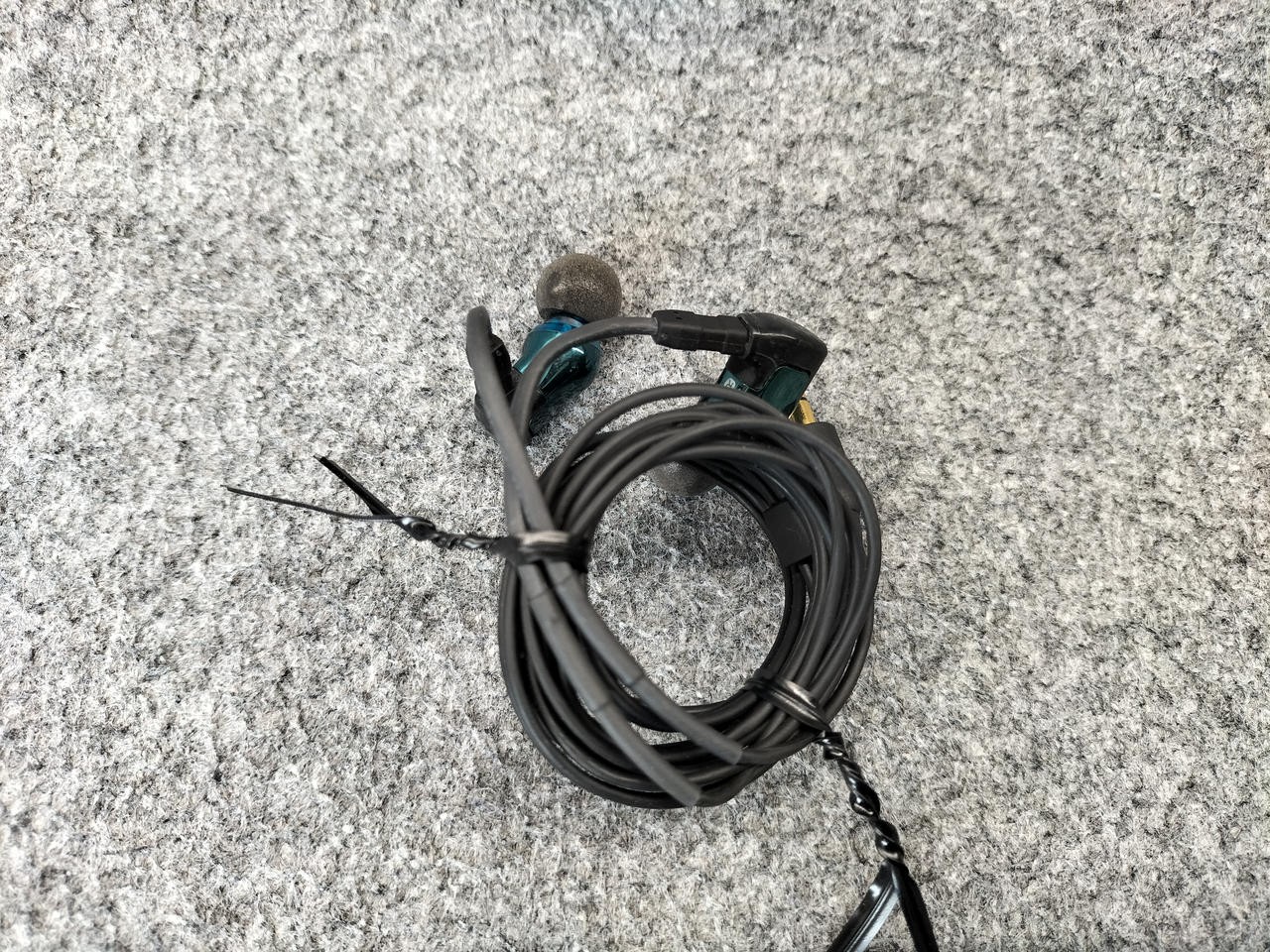 Ultimate Ears Triple.Fi 10 Triple Driver IEMs – Pro Triple BA, Exc Condition