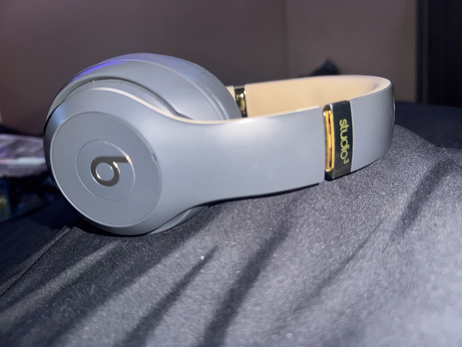 Beats by Dr. Dre Studio3 Black Wireless Bluetooth Over-Ear Headphones ShadowGray