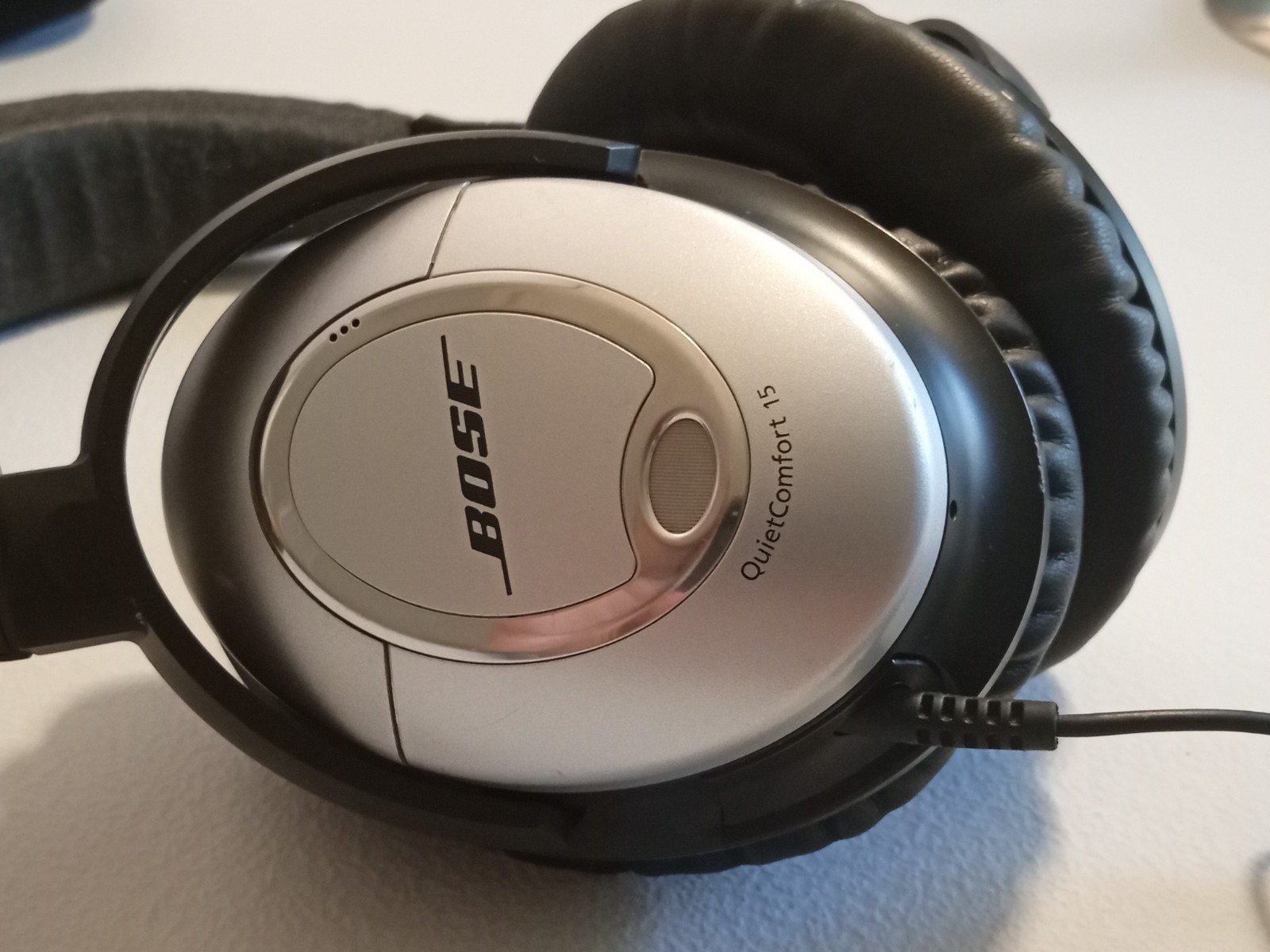Bose QuietComfort QC15 Wired Headphones, Black & Silver w/ Bluetooth Adaptor