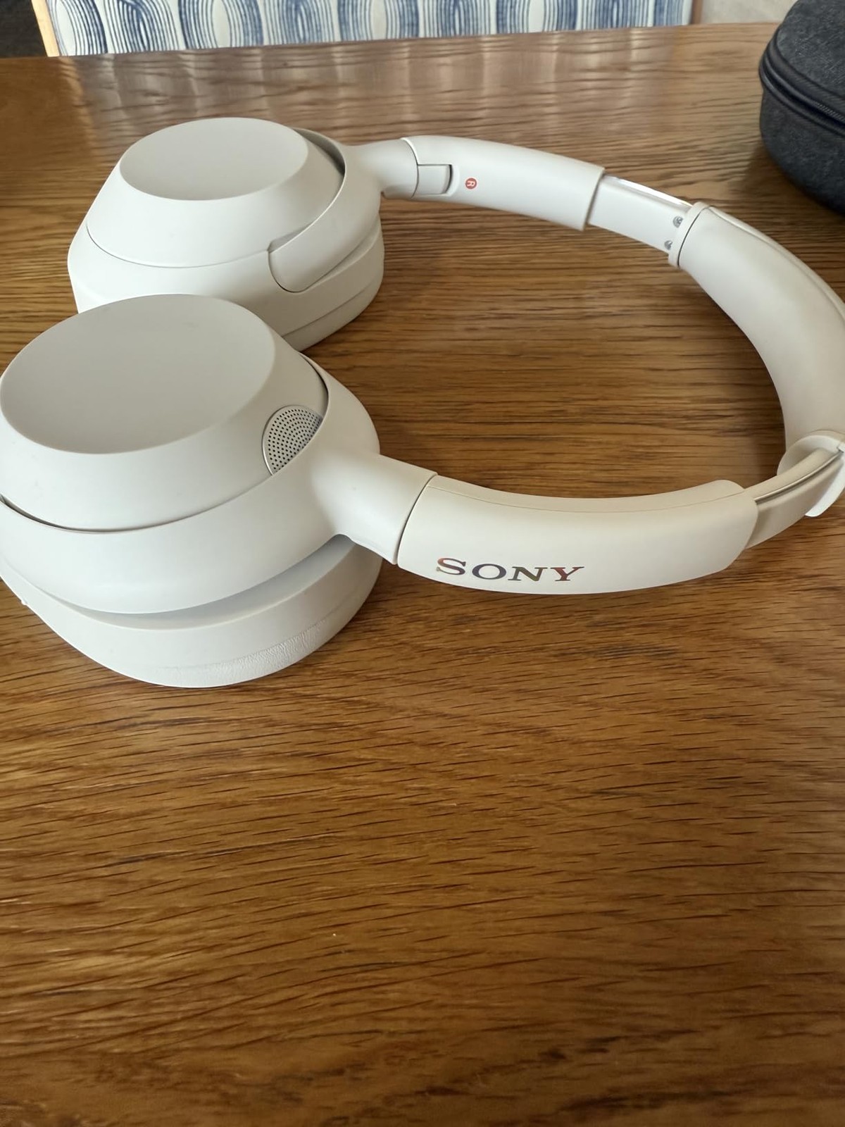 Sony ULT WEAR Over-Ear NC Headphones 30Hr Alexa Off White