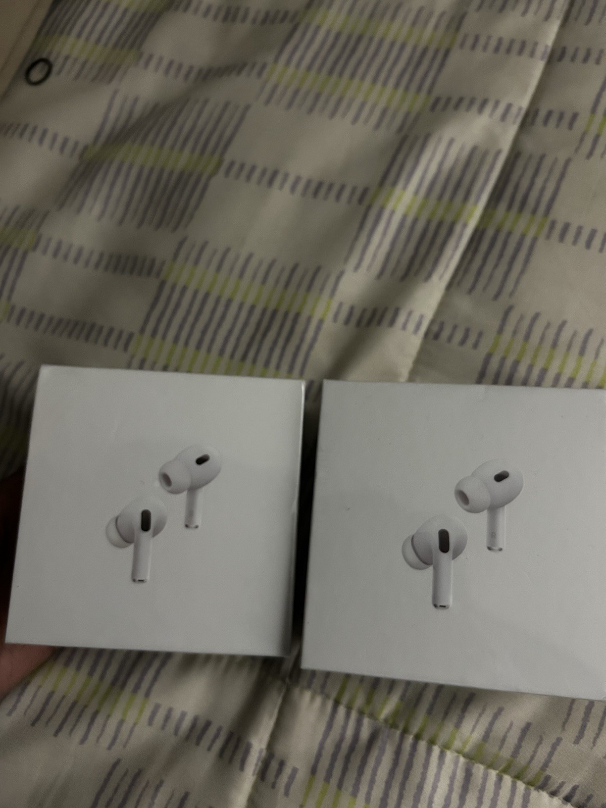 Apple AirPods Pro Wireless Earbuds 2 Pack White Bluetooth Noise Cancelling Mic