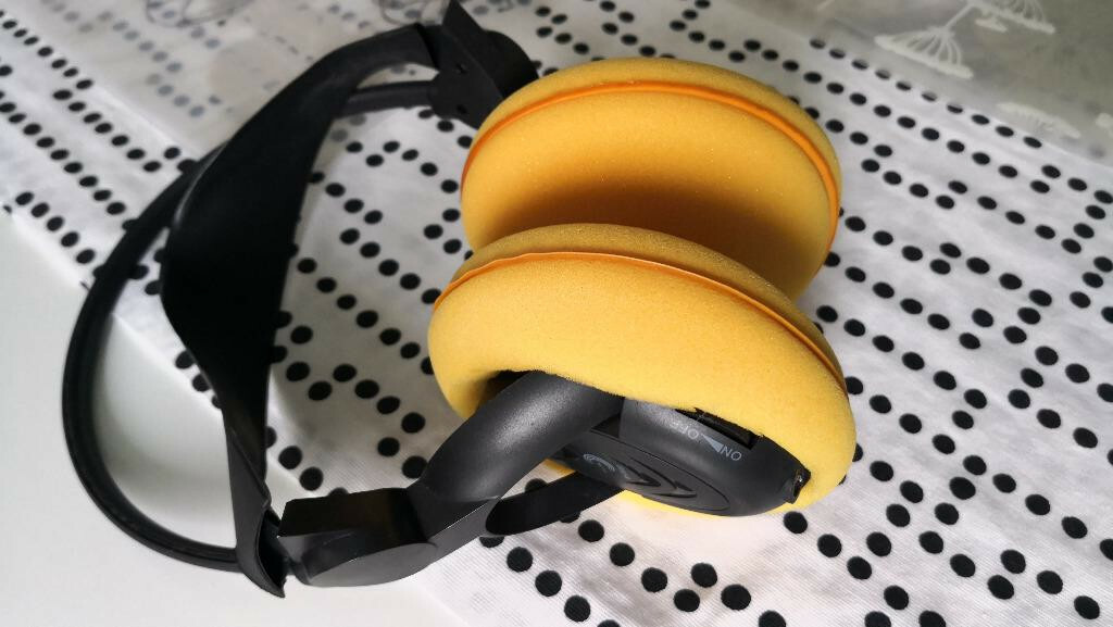 Stereo headphone without cable for sale great condition