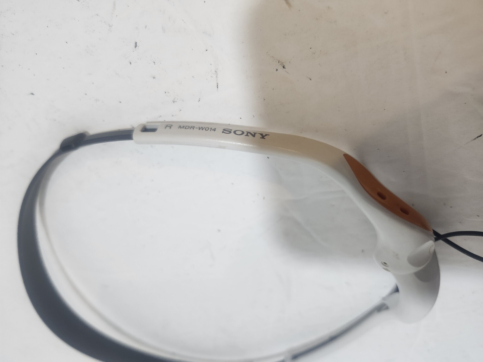 Sony MDR-W014 White Orange 3.5MM Jack In-Ear Light Weight Headphones TESTED
